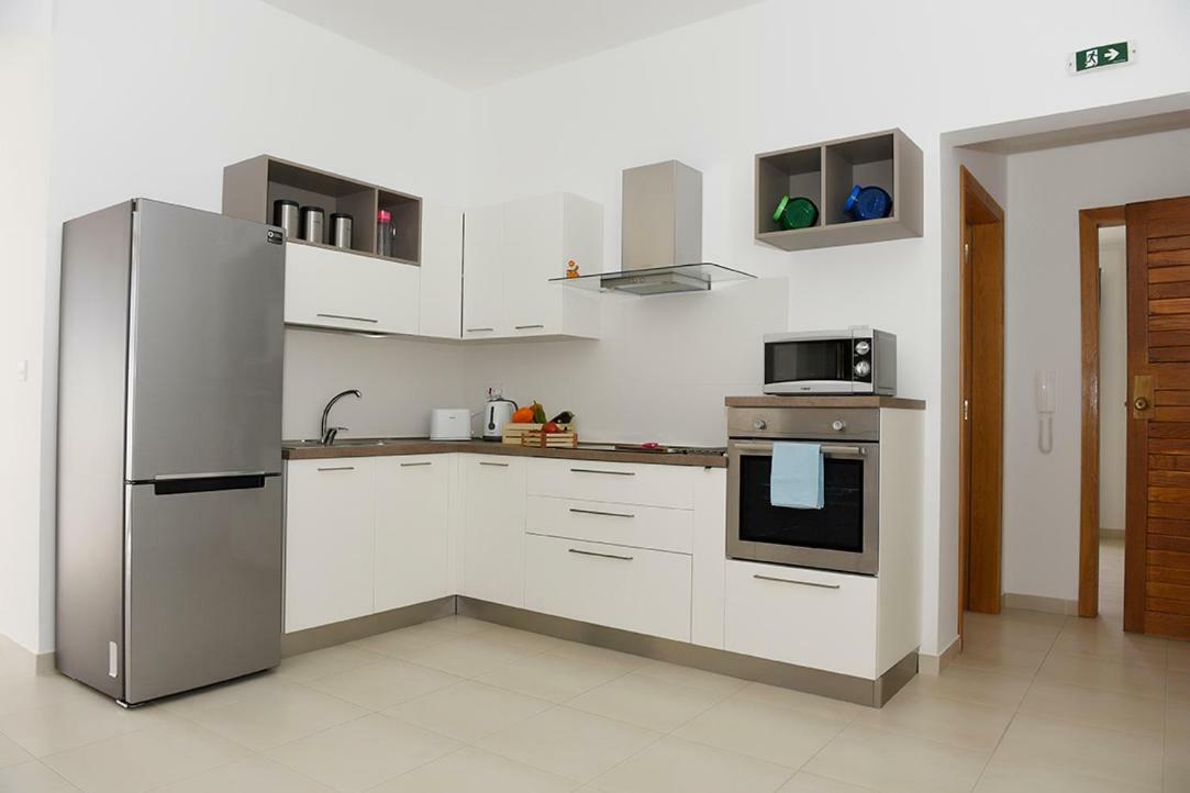 13 Village Apartments Mellieħa Extérieur photo