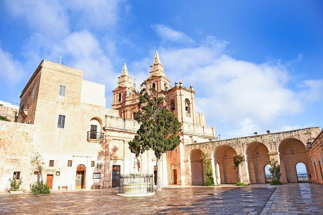 13 Village Apartments Mellieħa Extérieur photo